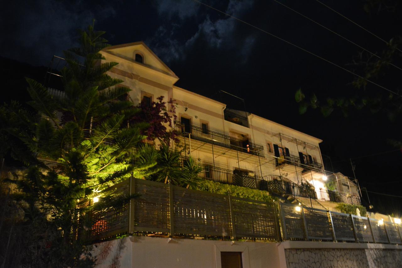 Aristotelis Apartments Frikes 外观 照片